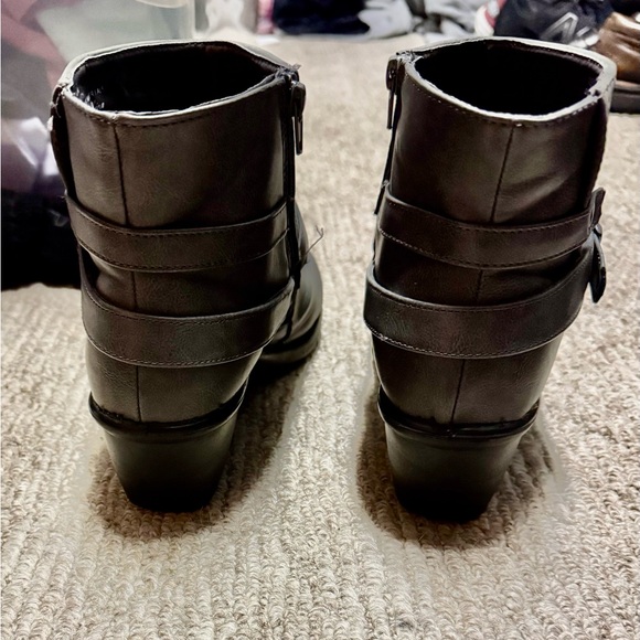 Stylish Gray Ankle Boots Dansko Womens size 40 (US 10) - Picture 3 of 4